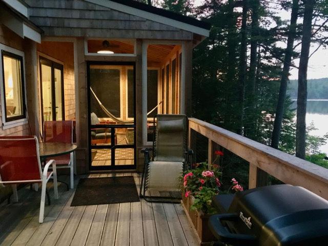 Lakefront Cottage By Country House Escapes Lincolnville Exterior foto